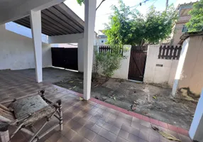 Foto 1 de Casa com 5 Quartos à venda, 170m² em Jardim Primavera, Duque de Caxias