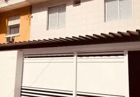 Foto 1 de Sobrado com 3 Quartos à venda, 110m² em Encruzilhada, Santos