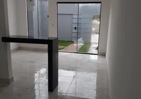 Foto 1 de Casa com 2 Quartos à venda, 66m² em Residencial Fidélis, Goiânia