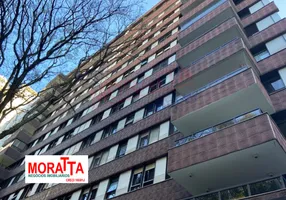 Foto 1 de Apartamento com 3 Quartos para alugar, 127m² em Jardim Europa, São Paulo