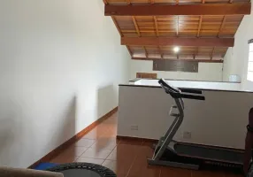 Foto 1 de Sobrado com 3 Quartos à venda, 228m² em Jardim Santa Clara, Guarulhos