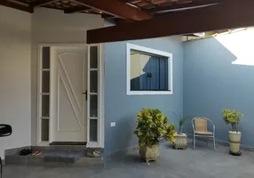 Foto 1 de Casa com 2 Quartos à venda, 109m² em Jardim Navarro, São Pedro