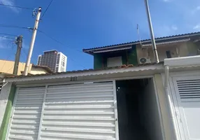 Foto 1 de Sobrado com 2 Quartos para alugar, 90m² em Boqueirão, Praia Grande