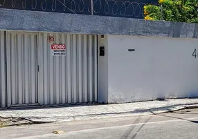 Foto 1 de Casa com 4 Quartos à venda, 133m² em Itaperi, Fortaleza