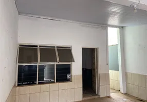 Foto 1 de Casa com 2 Quartos à venda, 300m² em Jardim Vitória, Mairinque