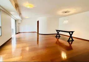 Foto 1 de Apartamento com 3 Quartos à venda, 270m² em Leblon, Rio de Janeiro