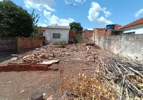 Foto 1 de Lote/Terreno com 1 Quarto à venda, 210m² em Vila São João da Boa Vista, Bauru