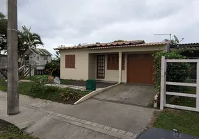 Foto 1 de Casa com 2 Quartos à venda, 90m² em Capao Novo, Capão da Canoa