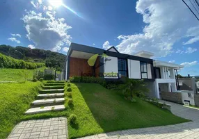 Foto 1 de Casa de Condomínio com 4 Quartos à venda, 282m² em Cidade Universitaria Pedra Branca, Palhoça