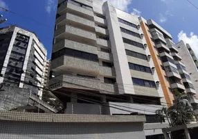 Foto 1 de Apartamento com 4 Quartos à venda, 256m² em Pituba, Salvador