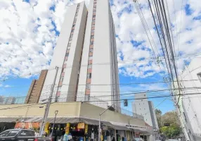 Foto 1 de Apartamento com 2 Quartos para alugar, 55m² em Centro, Curitiba