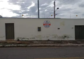 Foto 1 de Imóvel Comercial com 3 Quartos para alugar, 100m² em Centro, Anápolis