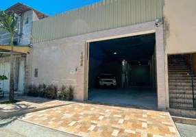 Foto 1 de Galpão/Depósito/Armazém à venda, 250m² em Prefeito José Walter, Fortaleza