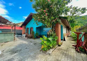 Foto 1 de Casa com 5 Quartos à venda, 286m² em Jardim Guaiúba, Guarujá