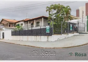 Foto 1 de Casa com 4 Quartos à venda, 214m² em Jardim Cuiabá, Cuiabá