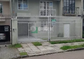 Foto 1 de Sobrado com 3 Quartos para alugar, 185m² em Água Verde, Curitiba