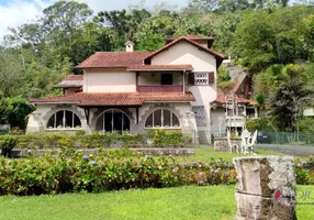 Foto 1 de Casa com 6 Quartos à venda, 7611m² em Castelanea, Petrópolis