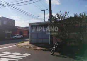 Foto 1 de Casa com 2 Quartos à venda, 90m² em Jardim São João Batista, São Carlos