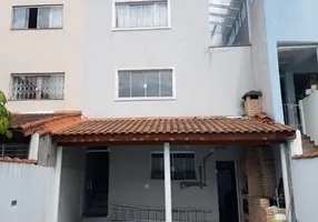 Foto 1 de Casa com 4 Quartos à venda, 300m² em Vila São Vicente, São Paulo