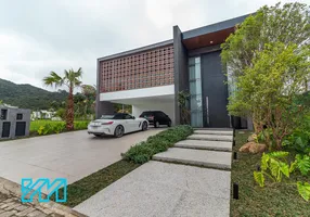 Foto 1 de Casa com 4 Quartos à venda, 390m² em Praia Brava de Itajai, Itajaí