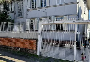 Foto 1 de Apartamento com 3 Quartos à venda, 75m² em Passo da Areia, Porto Alegre