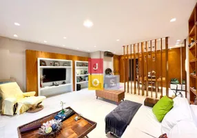 Foto 1 de Apartamento com 4 Quartos à venda, 220m² em Barra da Tijuca, Rio de Janeiro