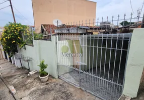 Foto 1 de Casa com 2 Quartos à venda, 140m² em Jardim Frei Galvao, Taboão da Serra