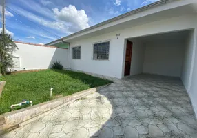 Foto 1 de Casa com 2 Quartos para alugar, 65m² em Uberaba, Curitiba