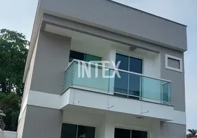 Foto 1 de Sobrado com 4 Quartos à venda, 122m² em Serra Grande, Niterói