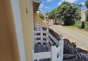 Foto 1 de Sobrado com 4 Quartos à venda, 187m² em Jardim Antonio Von Zuben, Campinas