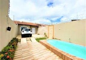 Foto 1 de Casa com 2 Quartos à venda, 80m² em Chacara da Prainha, Aquiraz