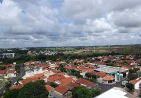 Foto 1 de Sobrado com 6 Quartos à venda, 293m² em Vila Yamada, Araraquara