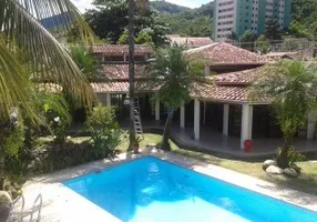 Foto 1 de Sobrado com 3 Quartos à venda, 500m² em Sumaré, Caraguatatuba