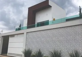 Foto 1 de Sobrado com 3 Quartos à venda, 300m² em Setor Habitacional Vicente Pires Trecho 3, Brasília