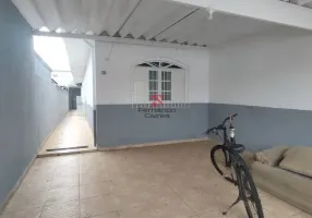 Foto 1 de Casa com 3 Quartos à venda, 111m² em Maracanã, Praia Grande