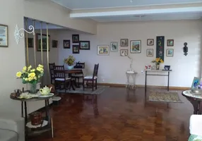 Foto 1 de Casa com 4 Quartos à venda, 148m² em Valparaiso, Petrópolis