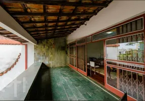 Foto 1 de Casa com 3 Quartos à venda, 360m² em Grajaú, Belo Horizonte