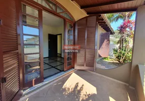 Foto 1 de Casa com 4 Quartos à venda, 182m² em Parque São Jorge, Florianópolis