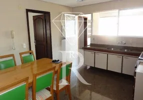Foto 1 de Apartamento com 3 Quartos para alugar, 125m² em Centro, Florianópolis