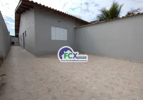 Foto 1 de Casa com 2 Quartos à venda, 58m² em Jardim Califórnia, Itanhaém