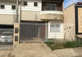 Foto 1 de Casa com 3 Quartos à venda, 117m² em Colonia Dona Luiza, Ponta Grossa