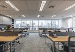 Foto 1 de Sala Comercial para alugar, 200m² em Itaim Bibi, São Paulo