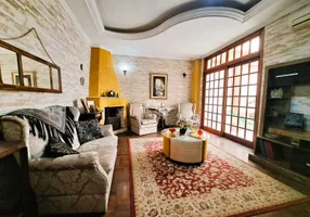 Foto 1 de Casa com 6 Quartos à venda, 371m² em Cidade Baixa, Porto Alegre