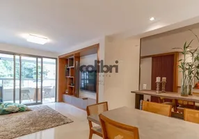 Foto 1 de Apartamento com 3 Quartos para alugar, 110m² em Humaitá, Rio de Janeiro