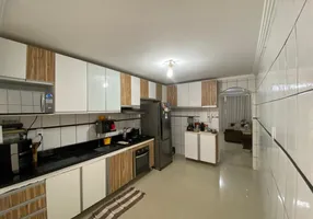 Foto 1 de Casa com 2 Quartos à venda, 205m² em Boca do Rio, Salvador