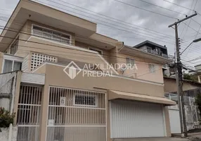 Foto 1 de Sobrado com 3 Quartos à venda, 263m² em Estreito, Florianópolis