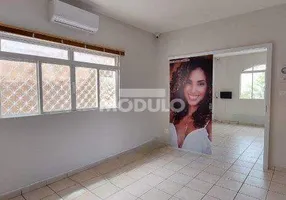 Foto 1 de Imóvel Comercial com 3 Quartos para alugar, 195m² em Tabajaras, Uberlândia