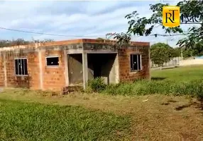 Foto 1 de Casa de Condomínio com 2 Quartos à venda, 81m² em Fazendinha, Araruama