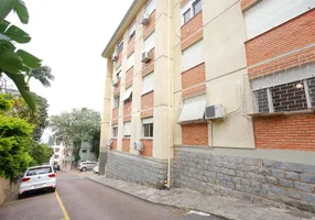 Foto 1 de Apartamento com 3 Quartos à venda, 60m² em Rio Branco, Porto Alegre