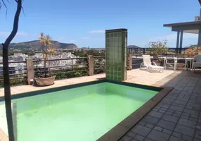 Foto 1 de Casa de Condomínio com 4 Quartos à venda, 380m² em Piratininga, Niterói